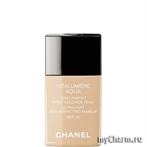 Chanel /   Vitalumiere Aqua