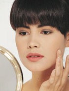 Как макияж влияет на кожу лица thumbnail