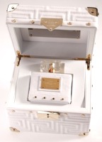 ���� �� Versace