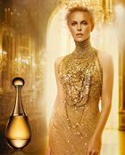 Dior ������������ ����� ������������ ����� �� ������� J�Adore