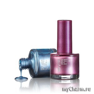 Oriflame / Лак для ногтей Very Me Fashion Metallics Nail Polish