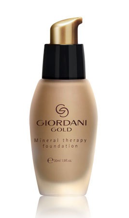 Oriflame /   Giordani Gold Mineral therapy Foundation