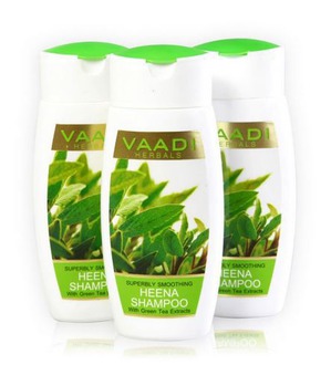 Vaadi Herbals /  Heena shampoo with green tea