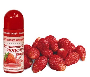 "Фруктовый поцелуй" / Гигиеническая помада: Земляника с маслом шиповника