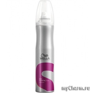 Wella / Лак Stay Essential для волос легкой фиксации