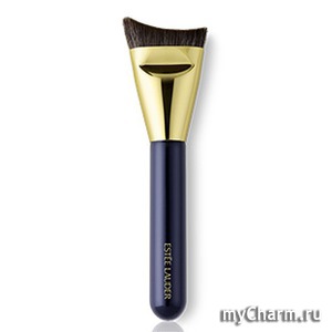 Estee Lauder / Sculpting Foundation Brush  