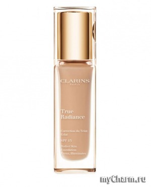 Clarins / Тональный крем с эффектом сияния True Radiance SPF 15