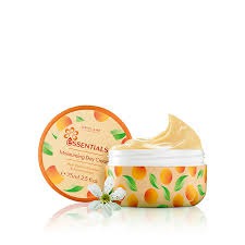 Oriflame /   Essentials Moisturising Day Cream Multi-Vitamin Complex & Apricot Extract