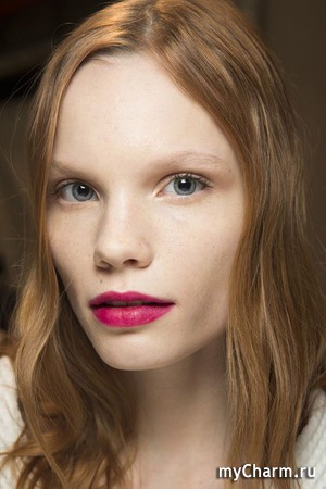 Sensuous Deep-Matte Lipstick  12    Gucci