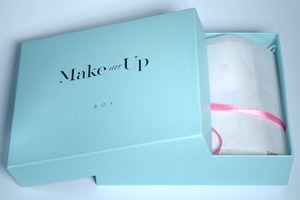   -  Make me up Box !