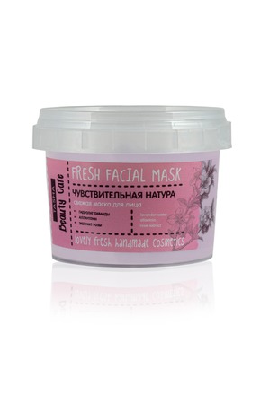 Tasha /    Fresh facial mask    Beauty Cafe