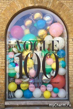  #Vogue100         