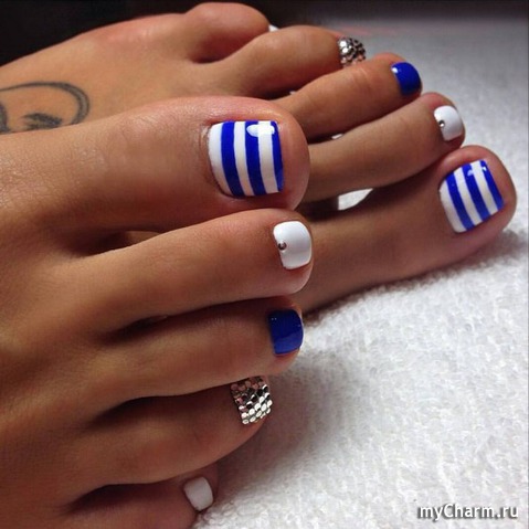 как вам морской стиль педикюра?
