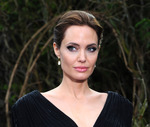 У Анджелины Джоли завязался роман с женщиной