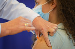 За отказ от вакцинации в Австрии и Греции будут штрафовать на приличные суммы