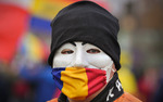 Жителей Румынии будут штрафовать за ношение обычных тканевых масок