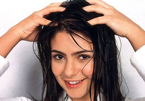 Польза расчесывания волос перед сном
